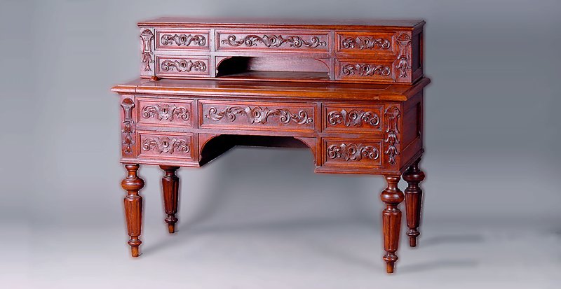 Damenschreibtisch, Niederlande, um 1890, Korpus WH/HH, Eiche massiv/Furnier, auf Rahmengearb., Füllungen m. Rocaillen u. Akanthusblattverz. a.d. ...