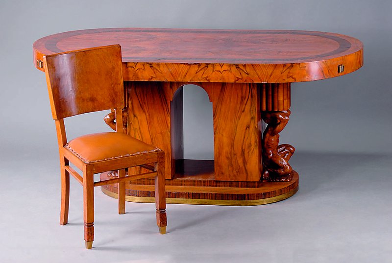 Detail b: Speisezimmer, Frankreich, wohl Paris, um 1935 , reines Art-Deco, Korpus HH/WH, Kaukasischnußbaum/Palisander vielfach gesp. verlegt, best. aus: ...