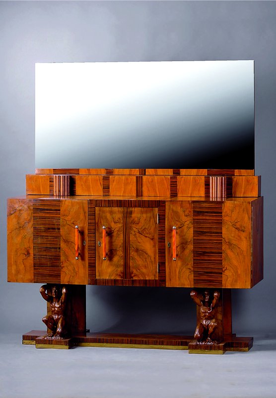 Detail c: Speisezimmer, Frankreich, wohl Paris, um 1935 , reines Art-Deco, Korpus HH/WH, Kaukasischnußbaum/Palisander vielfach gesp. verlegt, best. aus: ...