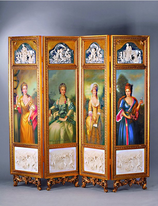 Vierteiliger Paravent, nach französischem Vorbild v. 1770, Kunststoffeinlagen in Form v. Putti und Szenen der Fortuna, versch. Gemälde mehrerer ...