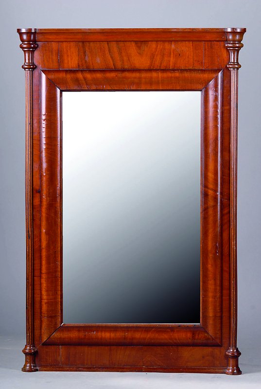 Spiegel, deutsch, um 1820, Pyramidenmahagoni, Rahmen in Rahmen, teils kanneliert, Gebr-Sp., 117x77 cm