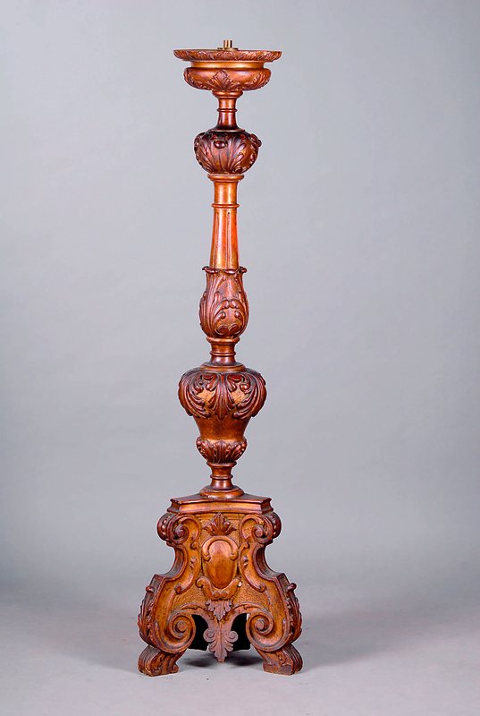 Großer Leuchter/Lampenfuß, wohl Italien, 60er J., Lindenholz geschnitzt, nach barockem Vorbild, H.150cm