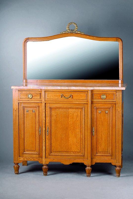 Anrichte, m.Spiegel, Frankr., um 1890, Eiche, Unterteil 3-türig, 3 Schubladen, einfach getreppte Inlets, Lisenen gerieft, beige-geäderte ...