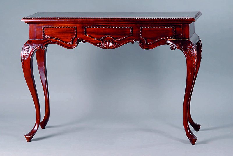 Sideboard, nach engl.Vorb.von 1770, Palisander, allseitig geschweift, Bänderverz.,sparsame Schnitzereien, 2 Schubladen, st. Gebr.-sp., ca.87x115x42cm