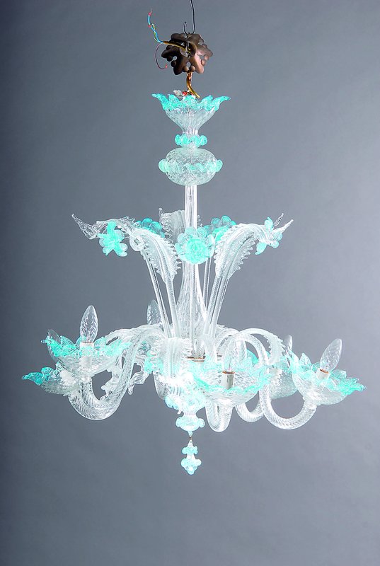 Deckenlampe, Murano, ca.10-20 J.alt, farbl.Glas, blaue Blüten u.Randverzierungen, 6 Brennstellen, Elektr. nicht gepr., 1 Blatt fehlt, H.ca.88cm, ...
