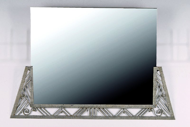 Großer Wandspiegel, Frankreich, um 1930, Art Deco, schmiedeeiserner patinierter Rahmen mit facettiertem Glaseinsatz, ca. 68x100cm, dekorativ, ...