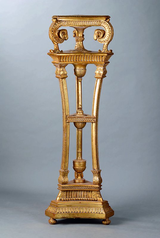 Säule, nach venizianischem Vorbild v. 1770, WH, goldfarben gefasst, reich geschnitzt in Form v. Blättern und Widderköpfen, Zahnfriesverz., 5 ...