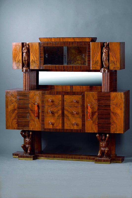 Speisezimmer, Frankreich, wohl Paris, um 1935 , reines ART-DECO, Korpus HH/WH, Kaukasischnußbaum/Palisander vielfach gesp. verlegt, best. aus: ...