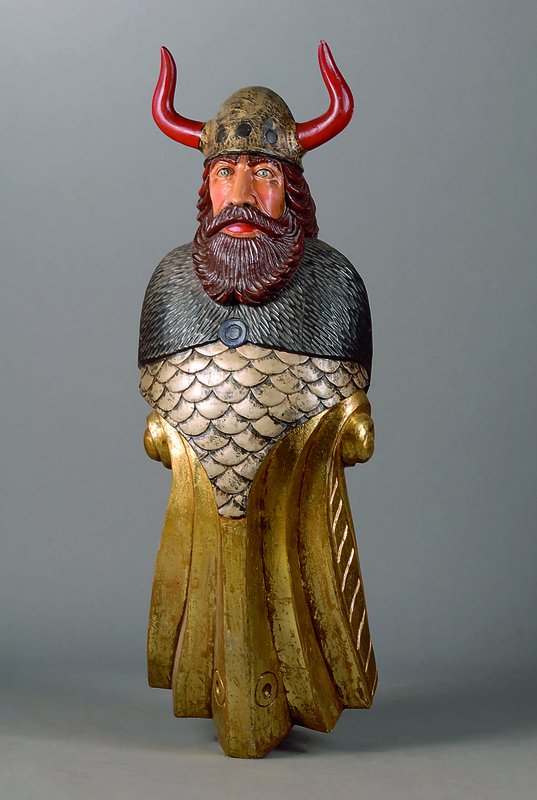Große Gallionsfigur nach antikem Vorbild, ca. 30 Jahre alt, Holz, bunt gefaßt, z.T. vergolet, Wikinger, H. 125 cm