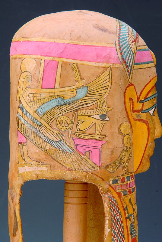 Detail b: Mumienmaske, Ägypten, ca.500v.Chr., Leinen bunt bemalt, H.ca.56cm, rest., selten, sammelw. u. museal, Garantiebeleg von 1979 Kairo liegt vor; mit ...