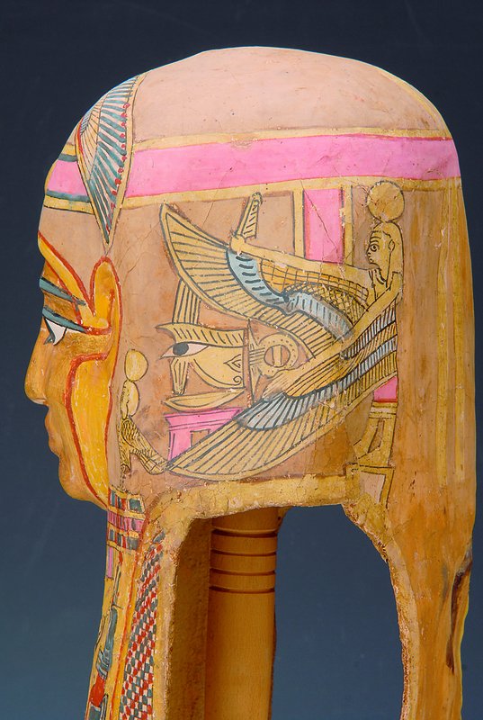 Detail c: Mumienmaske, Ägypten, ca.500v.Chr., Leinen bunt bemalt, H.ca.56cm, rest., selten, sammelw. u. museal, Garantiebeleg von 1979 Kairo liegt vor; mit ...