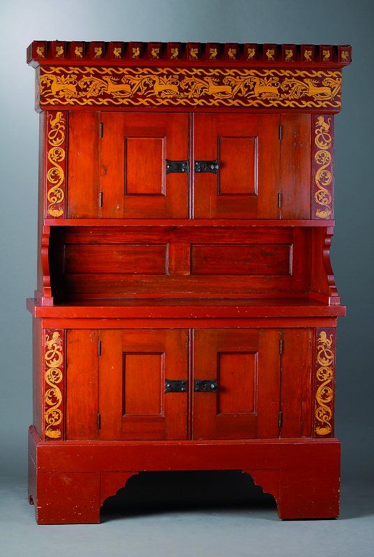 Aufsatzschrank, Jugendstil, um 1910, WH, unter starker Beeinflussung Tiroler Möbel, rotfarben gefasst, Oberteil 2-türig, Unterteil2-türig, ...