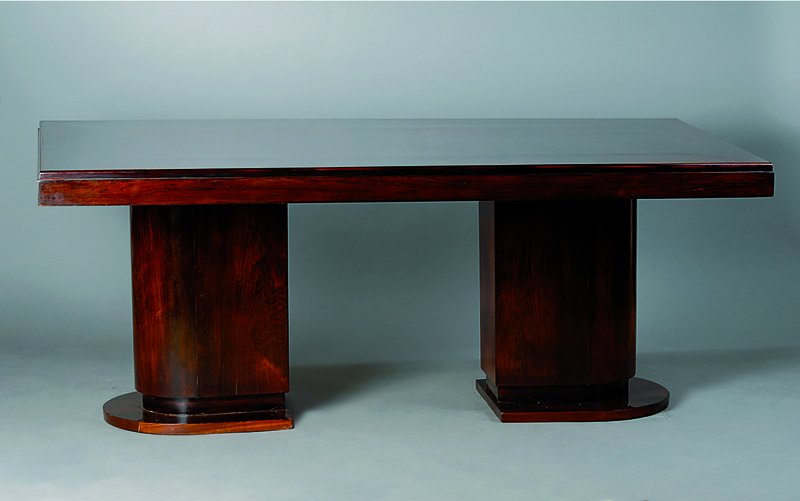Ausziehtisch, Frankreich, um 1935, Palisander, Tischkante mit Ahornfadenintarsie, ausziehbar, ohne Einlegebretter, Beine abgerundet, sehr elegante ...