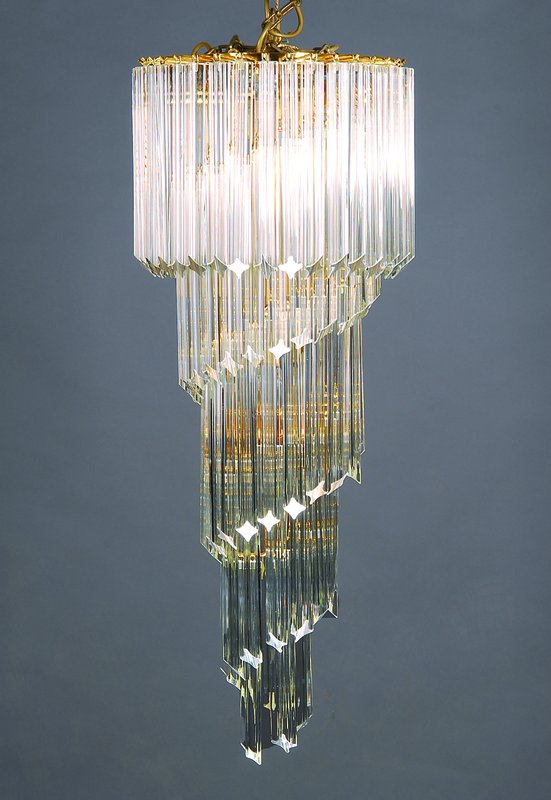 Deckenlampe, Ene 2..H.20.Jh., reicher spiralförmig angeordneter Glasstabbehang, 7 Brennstellen, Fu.nicht geprüft, H.ca.100cm, D.ca.36cm, Behang ...