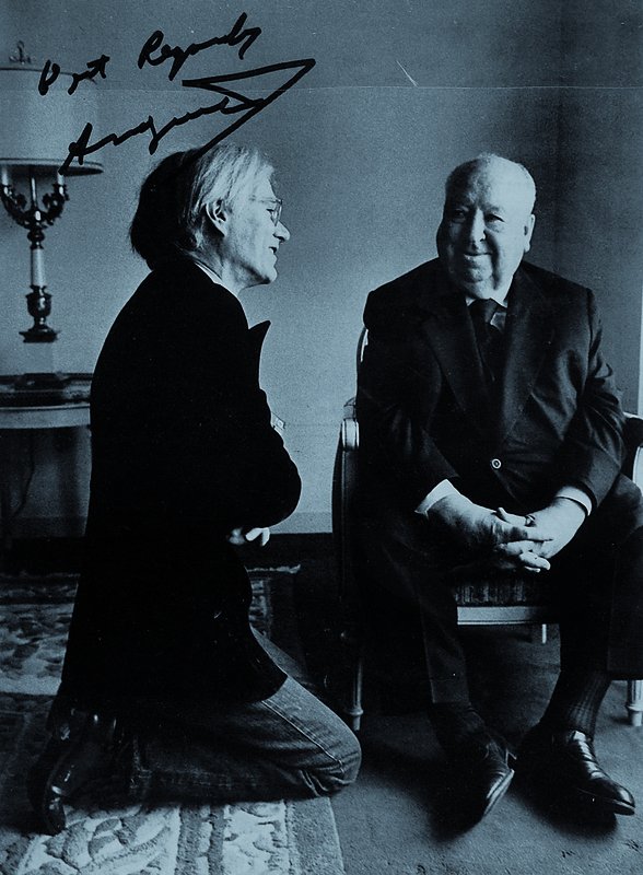 Warhol, Andy, 1928-1987, mit Alfred Hitchcock, Zeitungsausschnitt, Offset, li. o. sign.: Best regards Andy Warhol, ca. 27x20cm