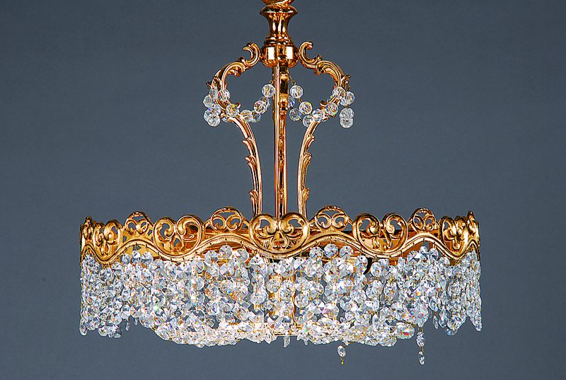 Deckenlüster, deutsch, um 1965-70, sog. Kaiserlampe, Bronze vergoldet, 7 Brennstellen, Kristallbehang, geschnitten und geschliffen, Elektrifizierung ...