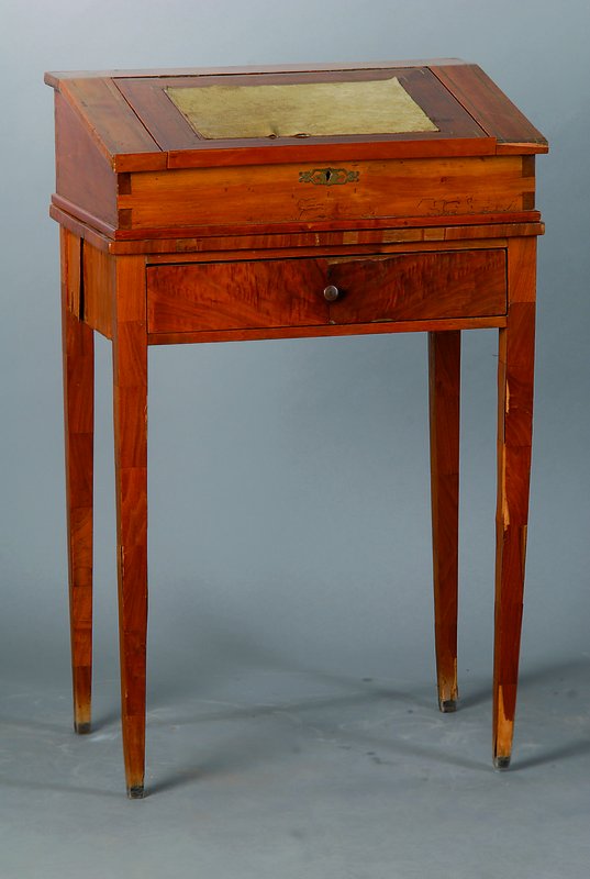 Reiseschreibtisch/Pult, wohl England, um 1830 , Marriage, Unterteil und Oberteil zusammengesetzt, Kirschbaum, 1-schübig, aufklappbar, ohne ...