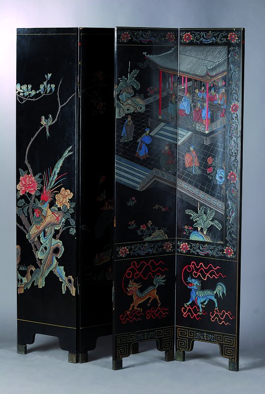 Steckschirm, China, 60er Jahre, Symbolik mit Glücksmotiven, H. 184 cm, B. 41 cm pro Stück