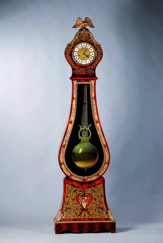 Standuhr, Frankreich um 1980, Barock nach Vorbild von 1730 nach Scharnagel gearbeitet, mit reicher Marketierung, verzierte Messingguss Applikationen, ...