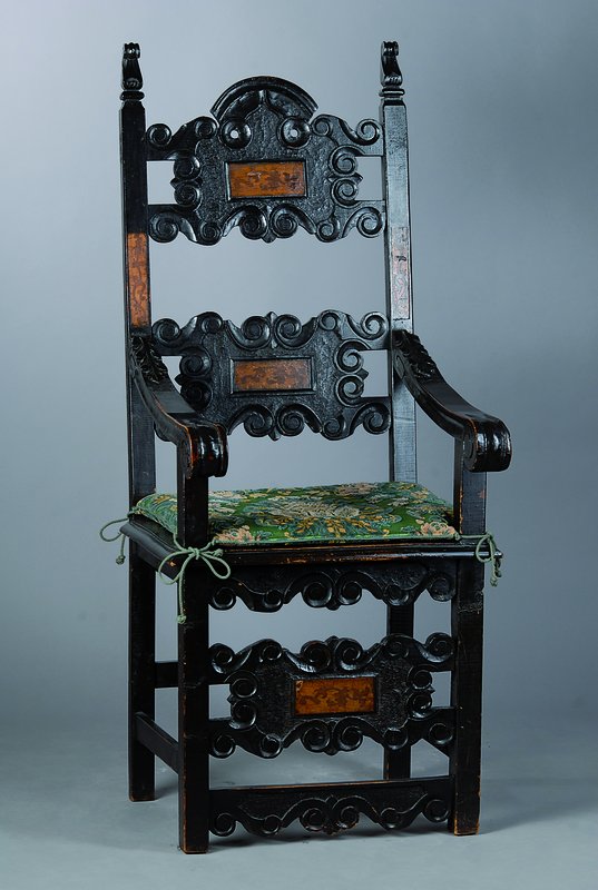 Armlehnstuhl, deutsch, um 1760, Eiche, dunkel gebeizt, reich geschnitzt, Armlehnen inVoluten auslaufend, schwundrissig, Alterssch.,ca. 148x65x59 cm, ...