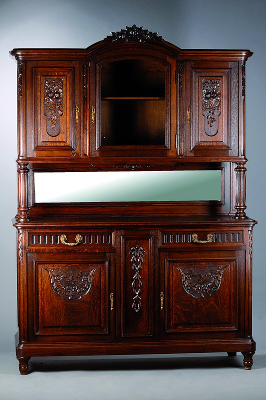 Aufsatzbuffet, Frankreich, um 1890-1900, Eiche massiv, Henri II, Oberteil 3-türig, mittig verglast, Mittelteil verspiegelt, Unterteil 2-türig, ...