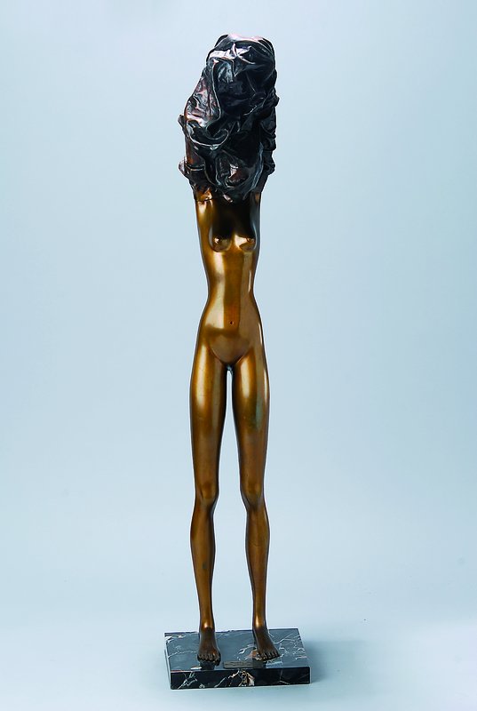 Bruni, Bruno, 1935 Gradara, " La Divina", Bronzeskulptur, goldbraun patiniert, schwarzerMarmorsockel, num. 562/1000, o./m. Sockel 102/105 ...
