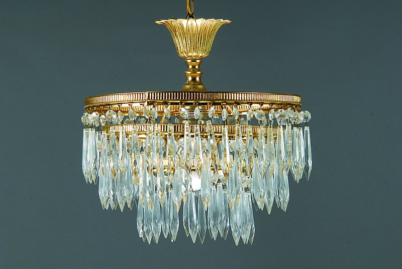 Deckenlampe, nach dem Vorbild von 1900, facettierter Glasbehang, 3-stufig, wenige Teile fehlen, 1 Brennstelle, Fkt. nicht geprüft, H. ...