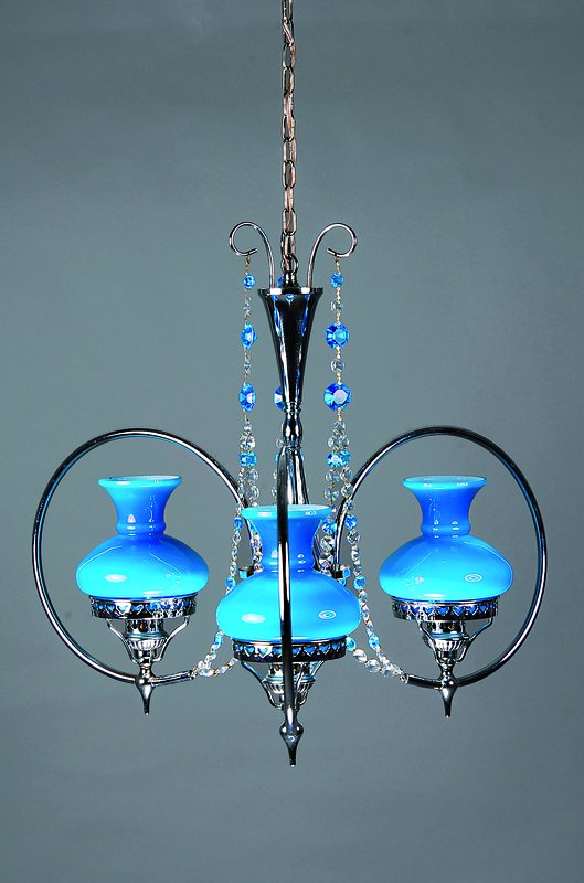 Deckenkrone, Spanien, um 1930-40, vernickelte Metallmontierung, 3 Brennstellen, Ketten mit Kristallbesatz, nachträglich elektrifiziert, Funktion ...