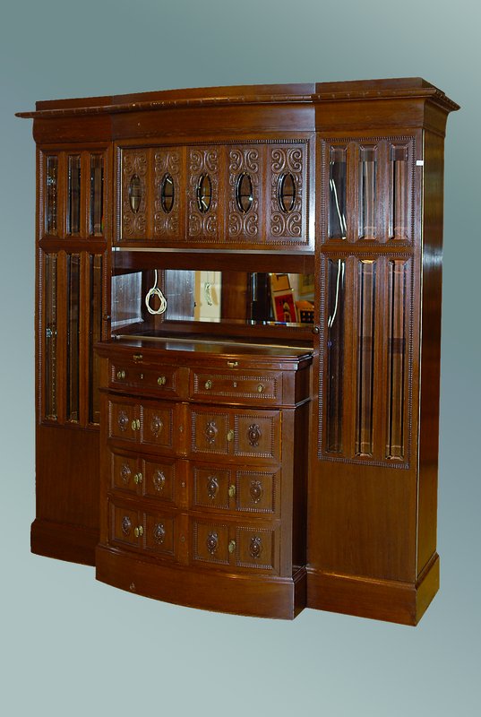 Vielzweckschrank, deutsch, um 1910, Jugendstileinfluss, Eiche, Pilasterseitenschränke m. facett. Glas, 5-schübig, Mitteloberteil 2-türig ...