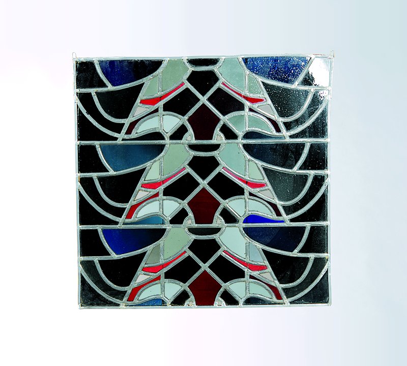 Vier Bleiglasfenster, deutsch, um 1900, zwei Fenster leicht beschädigt (ein kleines Fehlstück), jeweils ca. 62x62cm