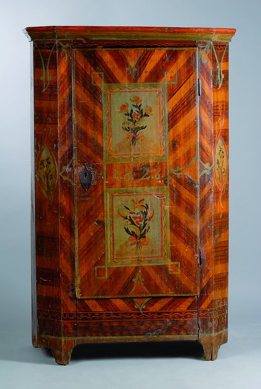 Bauernschrank, süddeutsch/Österreich, dat. 1826, Weichholz, orig. Bemalung, reiche Inneneinrichtung, schwundrissig, Alterssch., ca. 161x100x50 cm