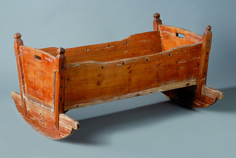 Wiege, süddeutsch, um 1860, Weichholz, Alterssch., ca. 55x98x54 cm