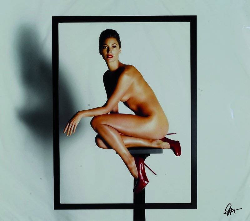 Inez Van Lamsweerde, geb. 1963, Farbfotografie, rechts unten signiert, ca. 30,5 x 34 cm