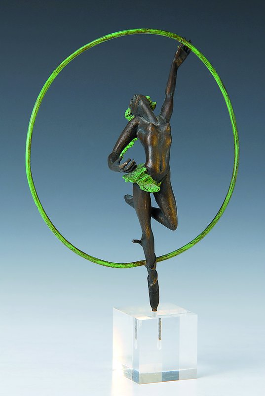 Italo Celli, geb. 1949 Rom, Orchidea, Bronzeskulptur, signiert und num. 69/300, Plexiglassockel, Gesamth. ca. 27 cm, mit Zertifikat