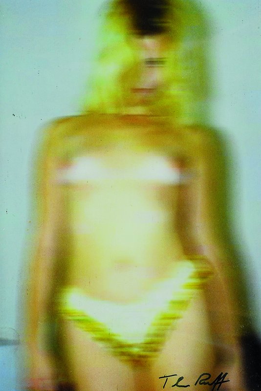 Thomas Ruff, geb. 1958, Multiple, rechts unten handsigniert, ca. 14,5x10 cm, unter Glas, Rahmen