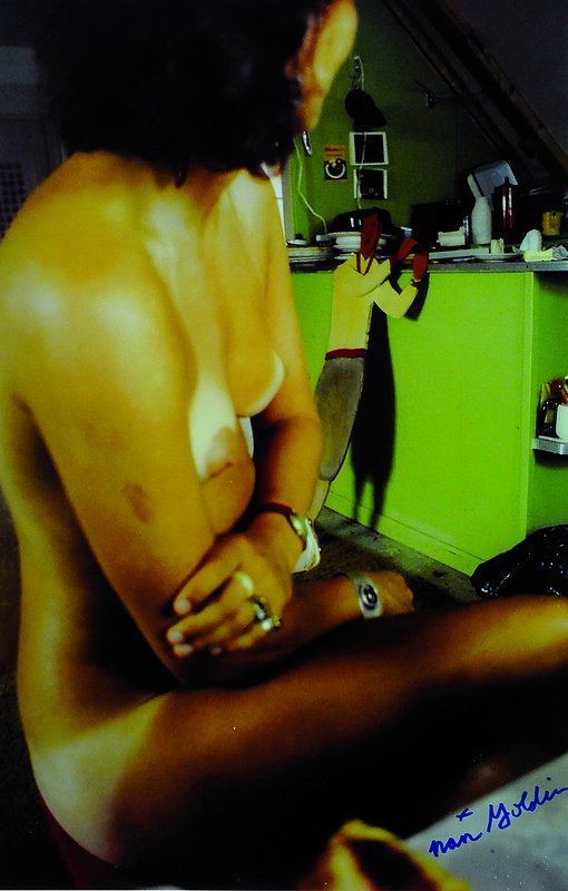 Nan Goldin, geb. 1953, Farbfotografie, Joan Breakfast, Princetown 1977, handsigniert, ca. 30.5x20.3 cm