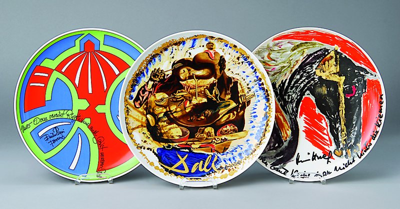 Drei Künstlerteller, Rosenthal, Salvador Dali, Emilio Pucci, Hildegard Knef, Auflage 5000 Stück, D. 26 cm