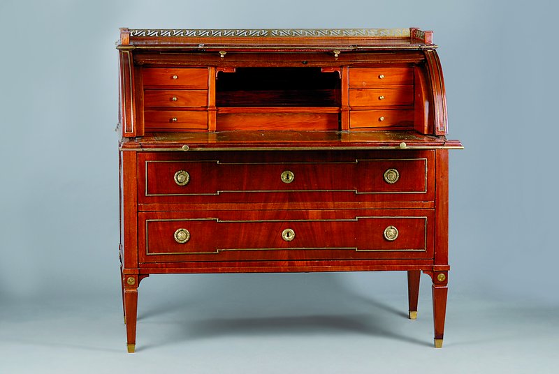 Detail a: Zylinderbureau, deutsch, um 1780, im Röntgenstil, Mahagoni, aus Privatsammlung aus Neuwied, ausgefallenes Möbel aus der Zeit, im 19. Jh. ...