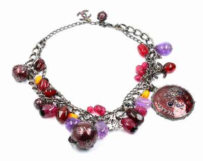 24523428d - 2-reihiges CHANEL-Collier, Modell Le Monde, Haute Couture, Paris 1990er Jahre, Metall ...