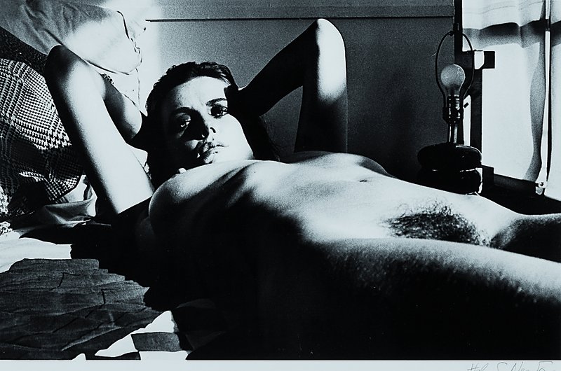 Helmut Newton, 1920 Berlin-2004 Los Angeles,Fiona, Foto-Lithographie, 1976, handsigniert, ca. 38x26 cm, unter Glas gerahmt