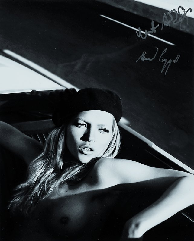 Mert Alas & Marcus Piggott, s/w Fotografie, Kate Moss, handsigniert, ca. 24x19.5 cm, unterGlas gerahmt