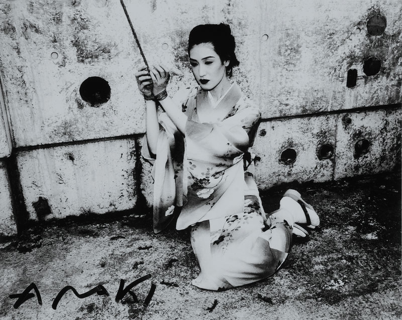 Nobuyoshi Araki, geb. 1940 Minowa/Tokio, s/wFotografie, handsigniert, ca. 20x25 cm