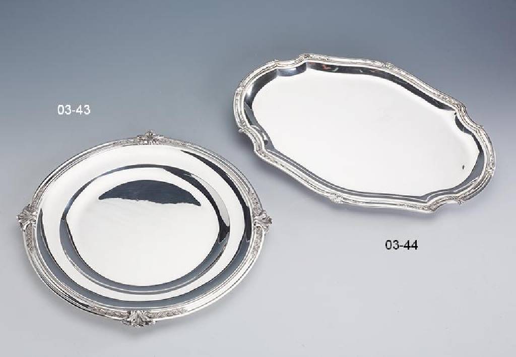Runder Anbietteller, 950er Silber, Frankreich, Rand mit floralem Dekor, D. ca. 33 cm, ca. 970 g