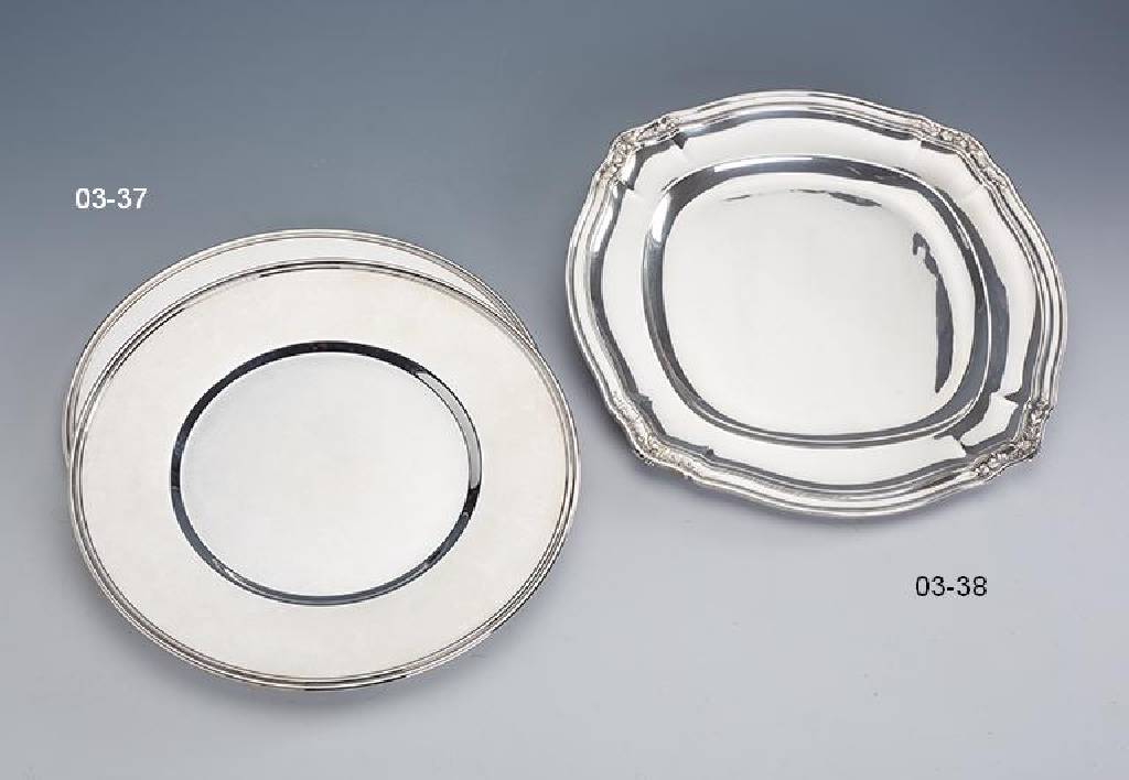 Anbietteller, 925er Silber, Frankreich, Rand 2-fach getreppt, floraler Girlandendekor,D. ca. 32 cm, ca. 851 g