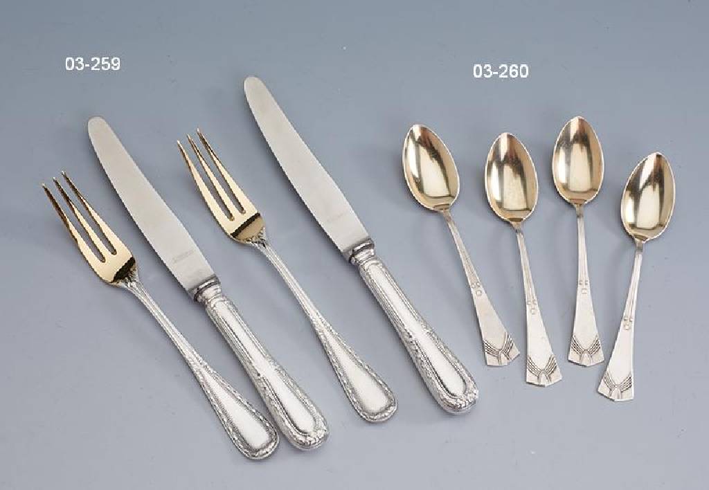 Obstbesteck für 4 Personen, 800er Silber, deutsch, Koch & Bergfeld, Modell: Louis XVI, best. aus 4 Frühstücksgabeln, Gebrauchsteile verg., und 4 ...