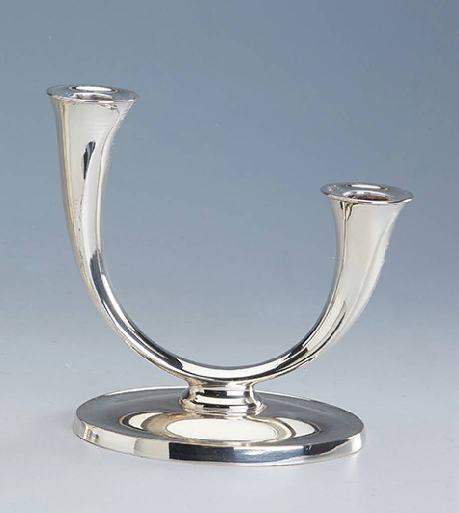 2-armiger Kerzenleuchter, deutsch, Wilkens Bremen, 830er Silber, gefüllt, H ca. 18 cm, B ca. 17 cm