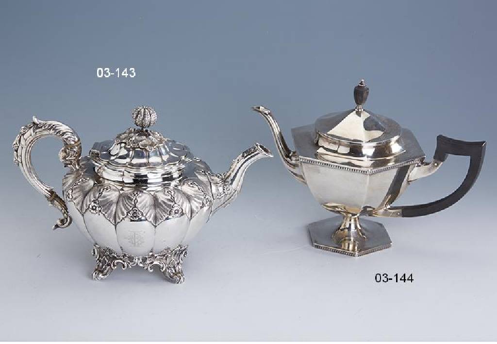 Teekanne, England, Sheffield 1927, 925er Silber, Meistermarke William HUTTON & Sons Ltd., gegr. 1800, bekannt und mehrfach ausgezeichnet, 6-eckiger ...
