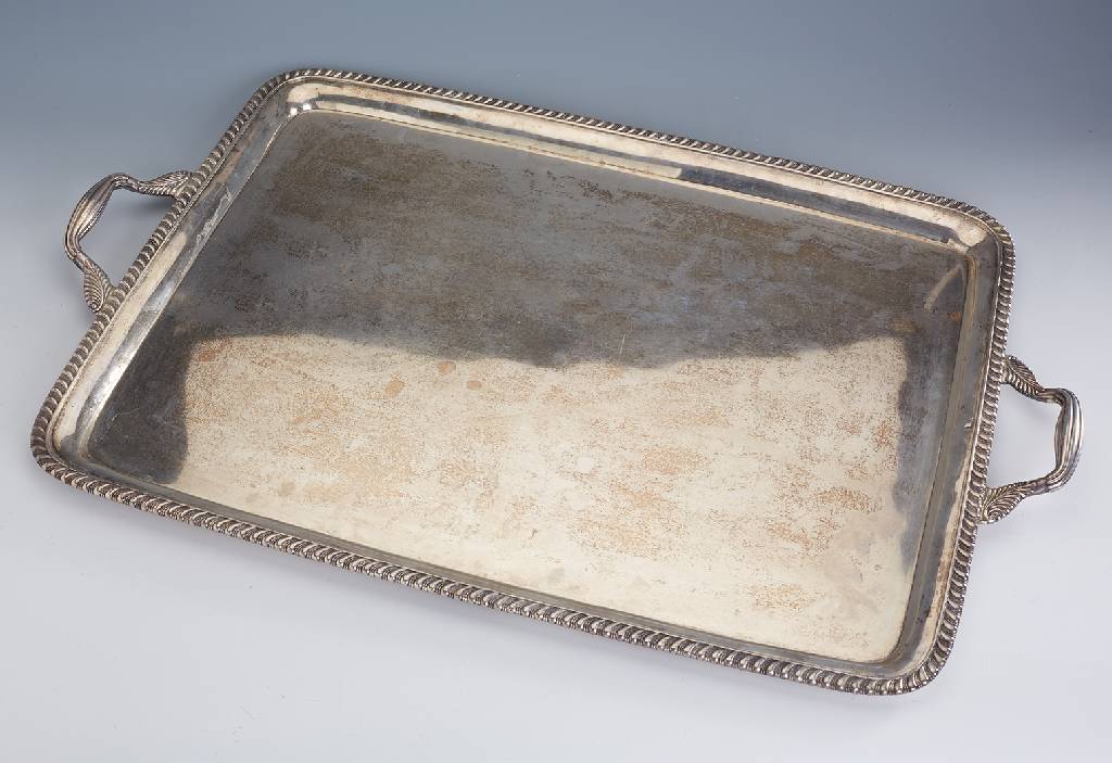 Übergroßes Prunktablett, Rußland, Petersburg, Stadtmarke Goldberg 1179: 1818-1864, 84er Silber, Meistermarke AJ = Alexander Ilitsch Jaschinow, ...