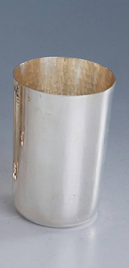 TIFFANY & CO. Becher, Amerika, New York, 1930/40er Jahre, 925er Silber, Modell Nr. 15602, Hammerschlagverzierung, ca. 224 g, H. ca. 11 cm
