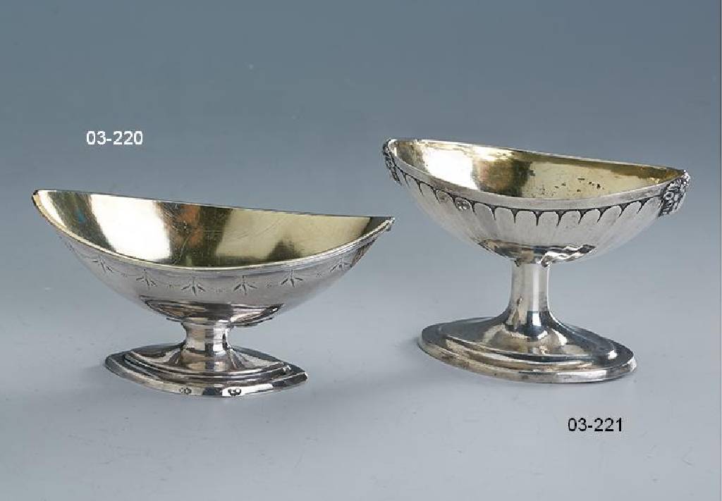 Salzgefäß, Augsburg 1818, 13-lötig, Meistermarke Phil. Fried. Bruglocher, geb. 1743, Meister 1771, gest. 1826, Girlandendekormit Abhängungen, ...